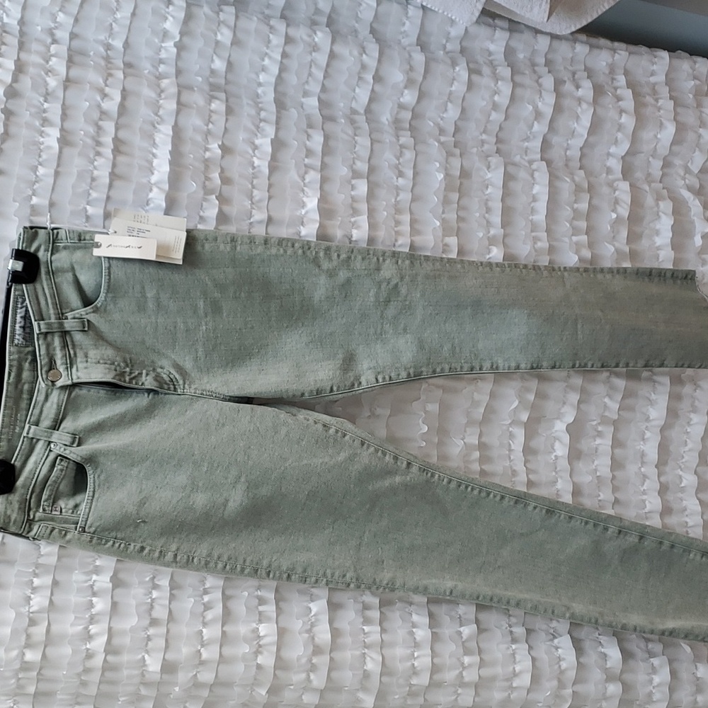 NWT Anthropologie AG light wash denim.  Stevie straight leg size 29.